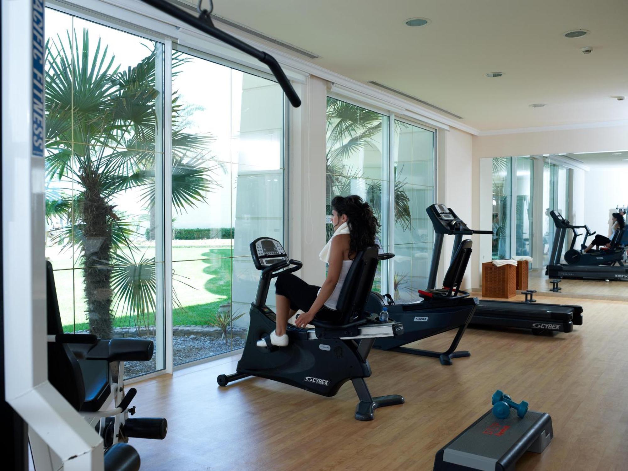 Rodos Palladium Leisure & Wellness Kallithea  Екстер'єр фото The gym at the hotel