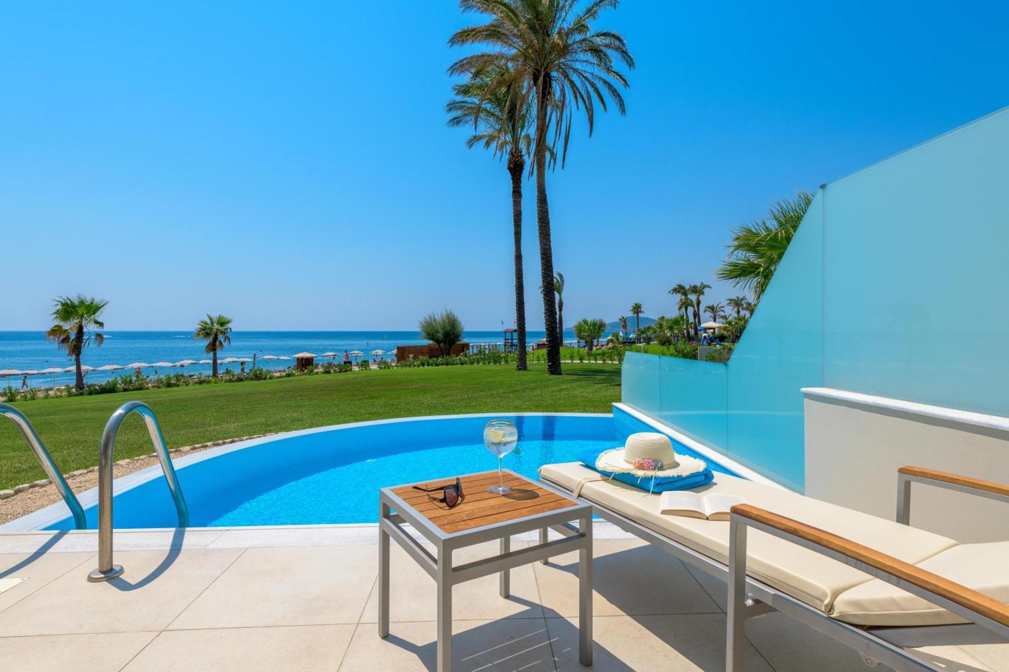 Rodos Palladium Leisure & Wellness Kallithea  Екстер'єр фото A private pool at a hotel